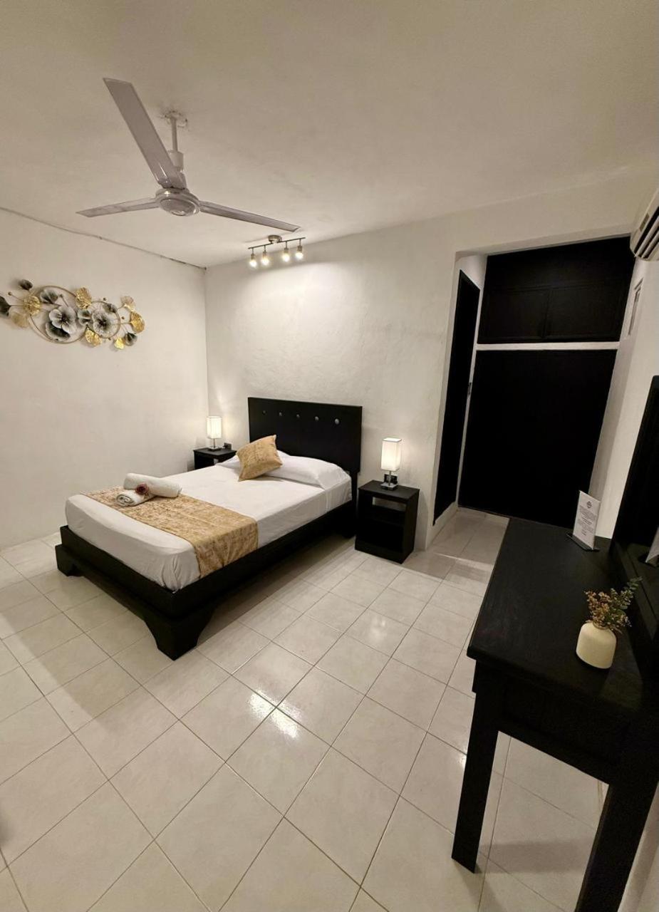 Hotel Baroni Progreso  Buitenkant foto