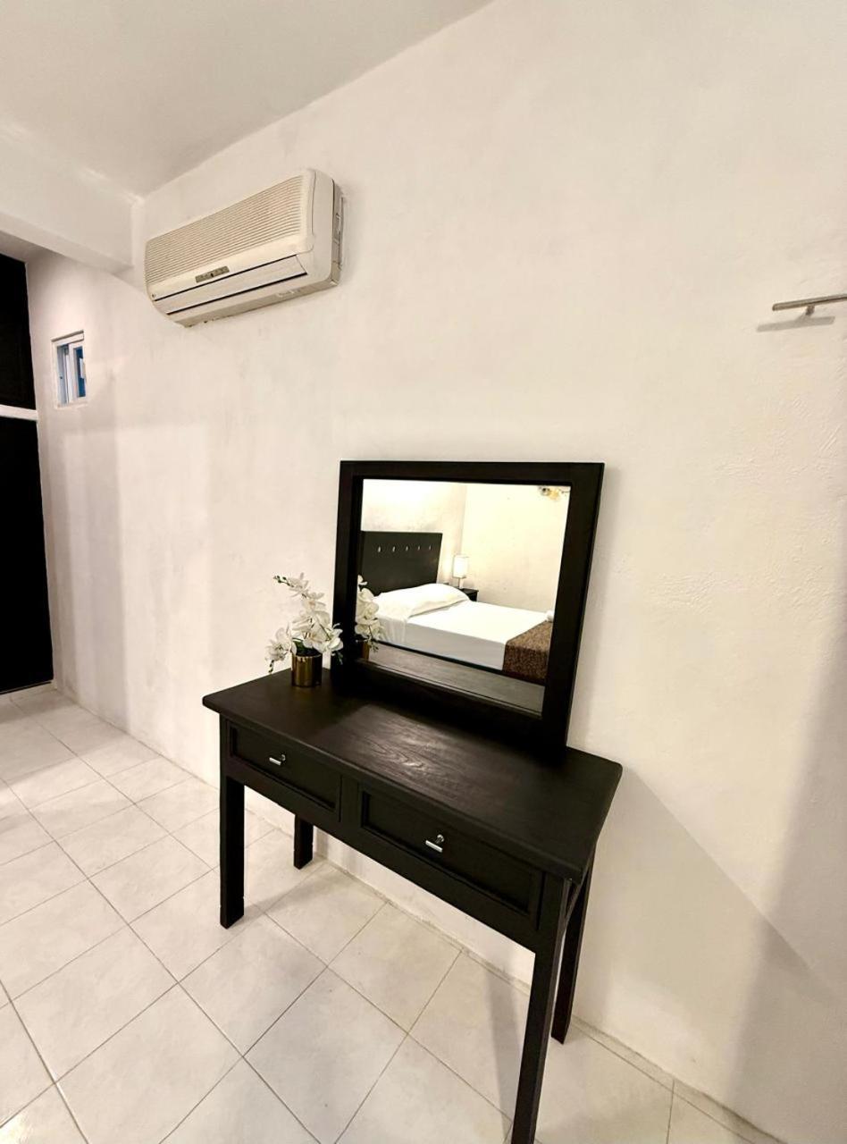 Hotel Baroni Progreso  Buitenkant foto
